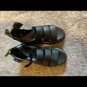 CLARISSA II WOMEN'S LEATHER PLATFORM SANDALS